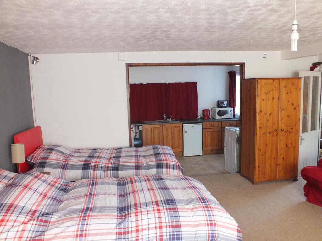 Bonna'S Bed And Breakfast Builth Wells Room photo